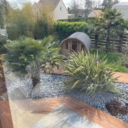 Les Pins Noirs Дом отдыха Le Bu-sur-Rouvres